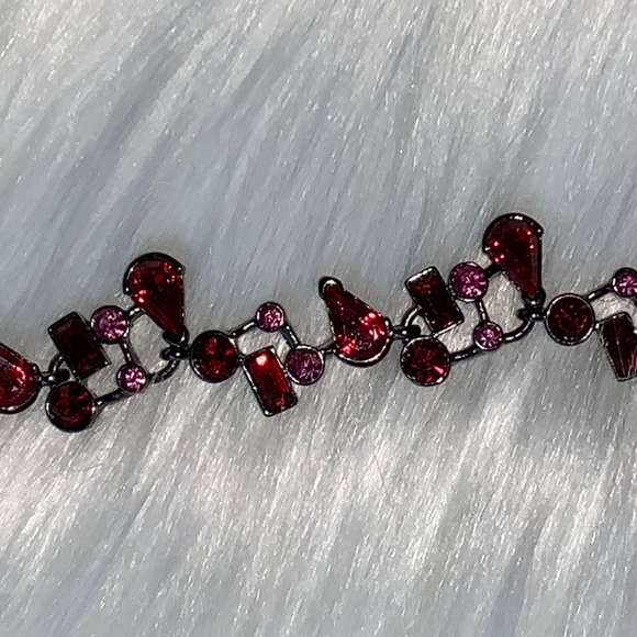 Matching Set - Purple & Pink Jeweled Costume Bracelet AND Matching Earrings - Picture 4 of 9